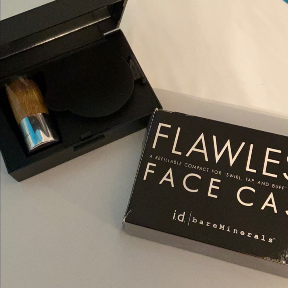 Bare Minerals Flawless Face Cass